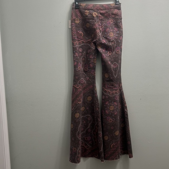 COPY - NWT FREE PEOPLE JUST FLOAT ON FLARE- GEO CHOCOLATE COMBO - Picture 7 of 12